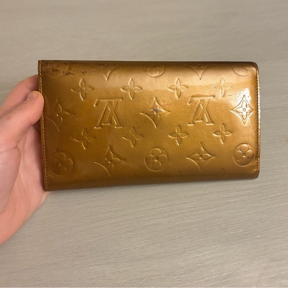 Louis Vuitton Metallic‎ Gold Monogram Wallet - Picture 4 of 11